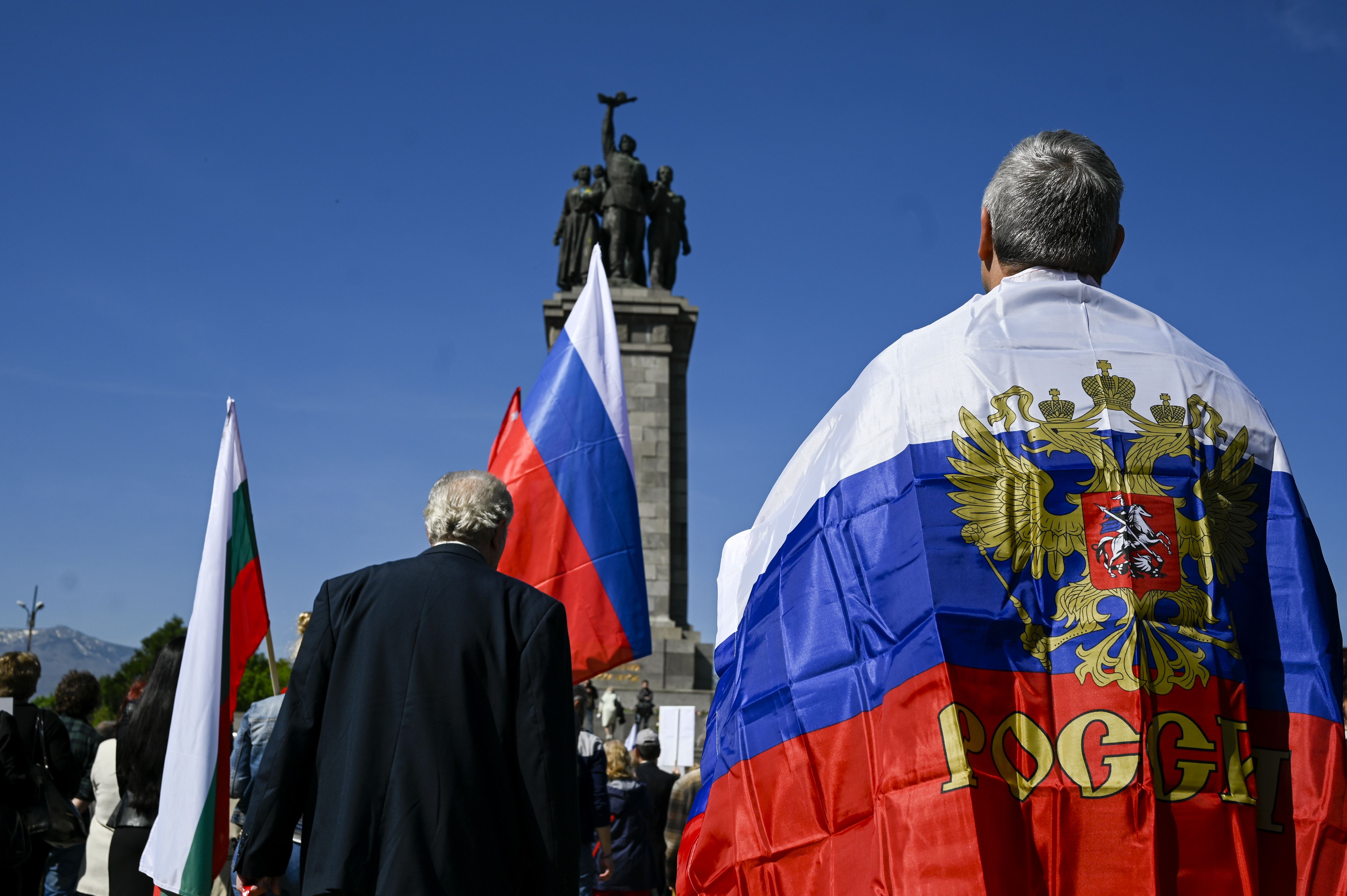 بين حبّ روسيا والحرب في أوكرانيا... هوية بلغاريا على المحكّ
