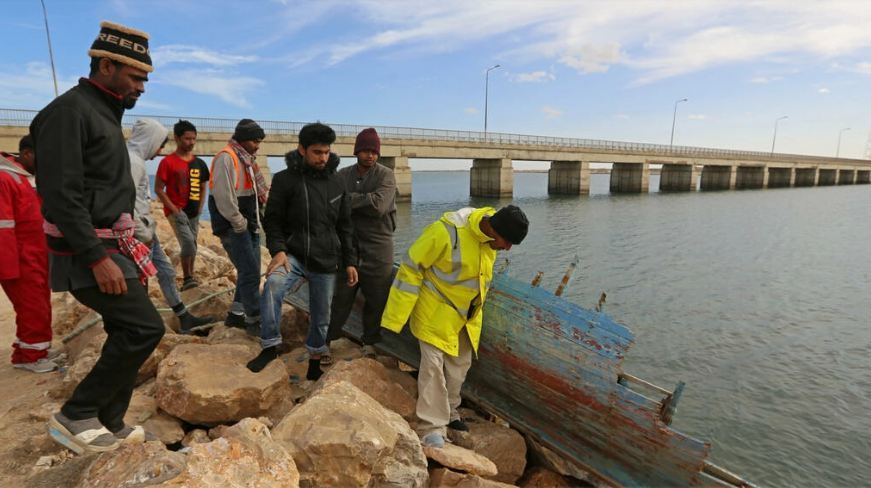 مأساة جديدة قبالة السواحل التونسية.. فقدان عشرات المهاجرين غير الشرعيين
