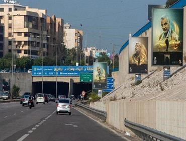 جدال حول إزالة لافتات وصور حزبية في لبنان.. ماذا يقول القانون؟