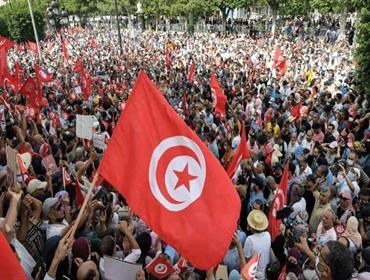 جدل بين محلّلين عبر "جسور" .. هل سينتشل الدستور الجديد تونس من قعر الأزمات؟