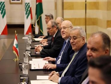 الاستشارات النيابية.. حكومة لبنان الجديدة بـ"نسخة منقّحة" يرأسها ميقاتي؟